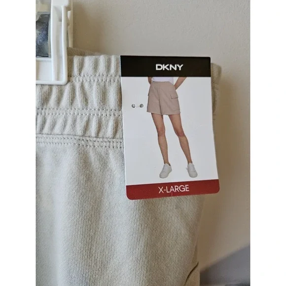 DKNY‎ Cargo Shorts Womens XL Light Beige Pocket Casual Lounge NEW - Picture 4 of 6